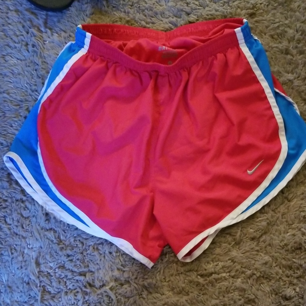 Nike dry fit size small  shorts